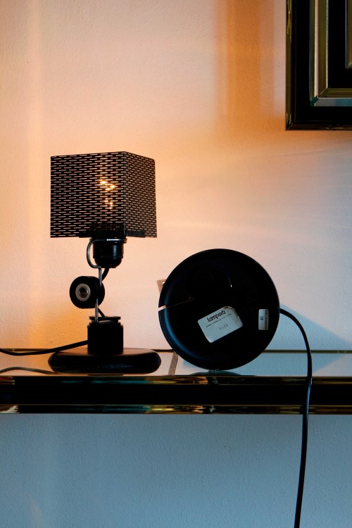Pair of metal table lamps Lamperti...