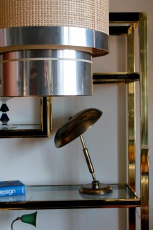 Bookcase in lacquered and gilded metal in the style of... 2
