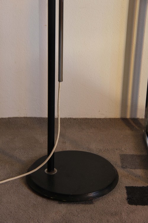 Floor lamp in the style of Reggiani,...