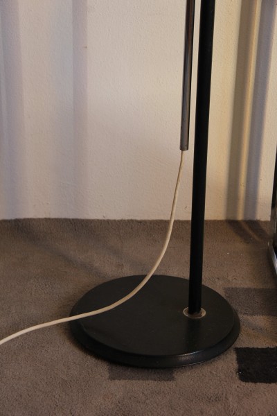 Floor lamp in the style of Reggiani, with adjustable height