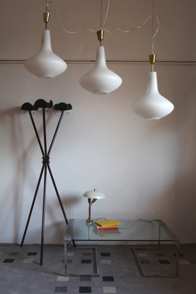 Set di tre lampadari sullo stile di Stilnovo