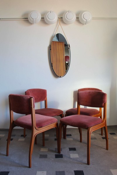 Set di 4 sedie design Gianfranco Frattini per Cantieri Carugati.