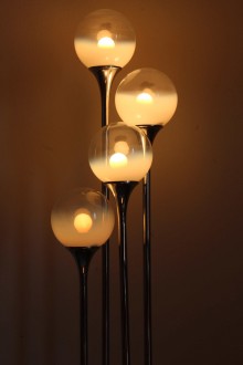 Floor lamp in chromed metal and blown glass spheres,...