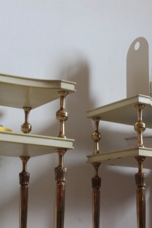 Comodini in ottone, vetro e legno prima metà del '900 2