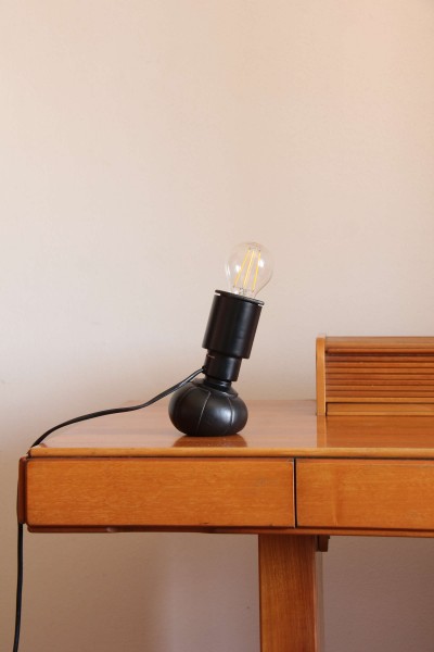 Lampada da tavolo Arteluce modello 600/G design Gino Sarfatti