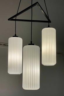 Lampada a sospensione con tre pendenti in vetro duplex,... 2