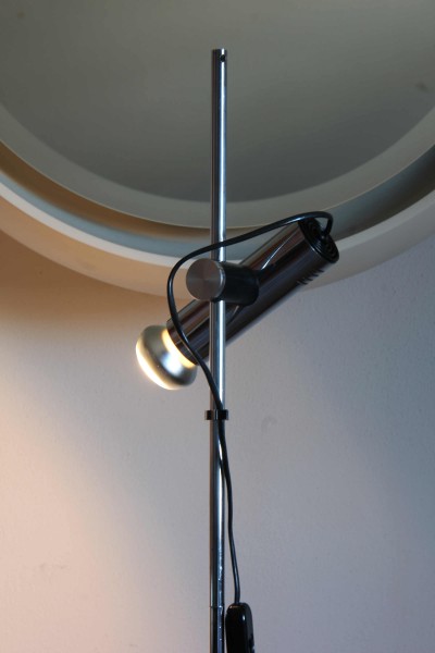 Lampada da terra produzione Targetti periodo probabilmente fine anni '70 inizio anni '80.