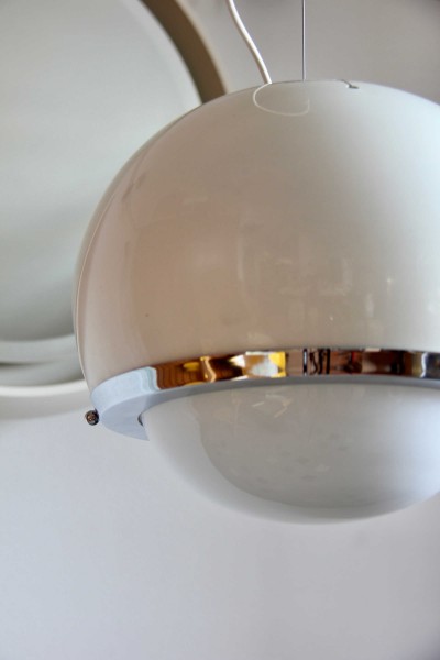 Lampadario in metallo laccato space age, produzione italiana anni '70