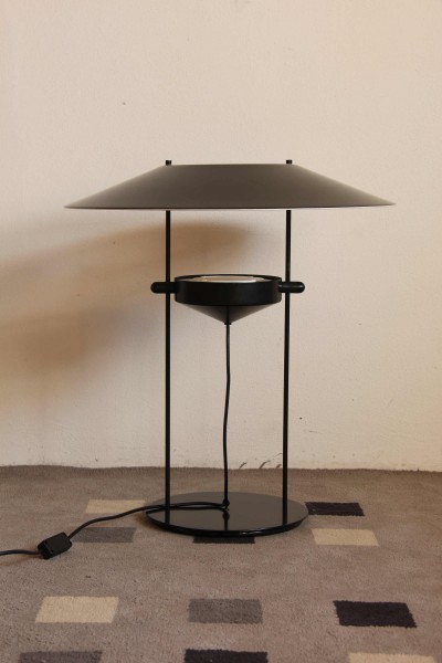 Tronconi lacquered metal table lamp from the 1980s