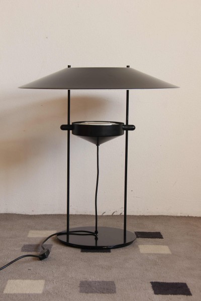 Tronconi lacquered metal table lamp from the 1980s