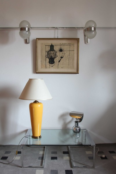 Set of 4 wall lights in nickel-plated and lacquered brass and matt blown glass from the 1960s.