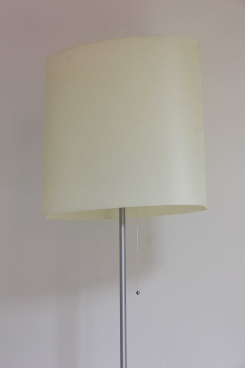 Lampada da terra modello Sara, design...