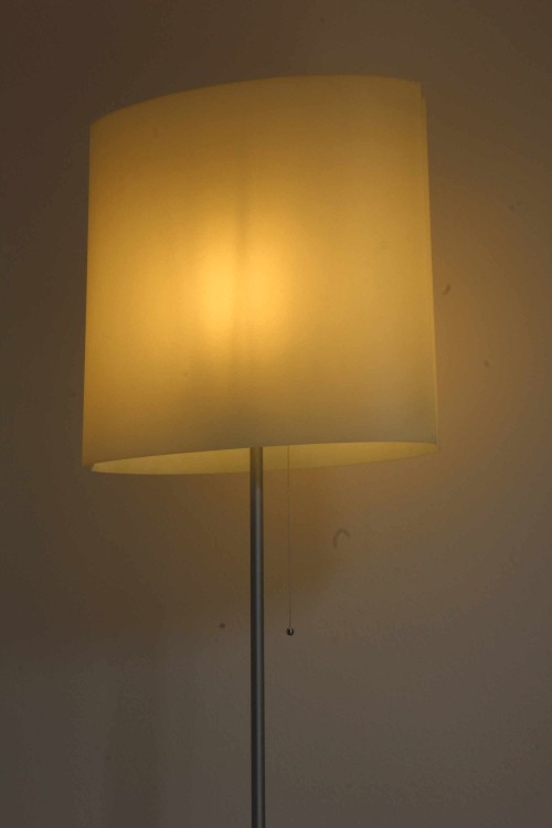 Lampada da terra modello Sara, design...