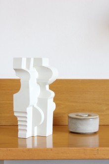Artistic ceramic sculpture by Nino Caruso, numbered 2