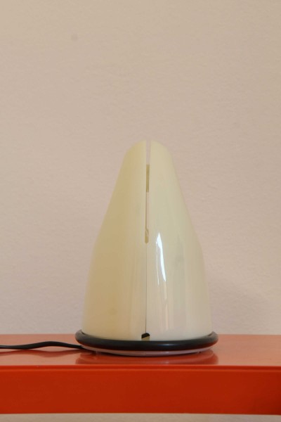 Lalea table lamp designed by Bruno Gecchelin for Iguzzini.