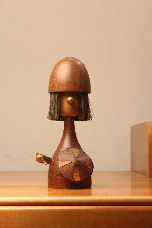 Statuina/spazzola a forma di...