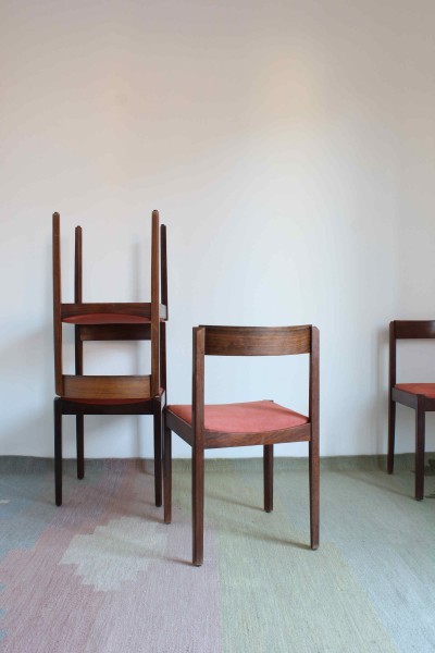 Set of 6 chairs designed by Dino Cavalli for Tredici Pavia from the 1960s.