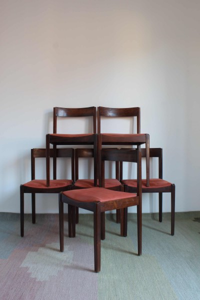 Set of 6 chairs designed by Dino Cavalli for Tredici Pavia from the 1960s.