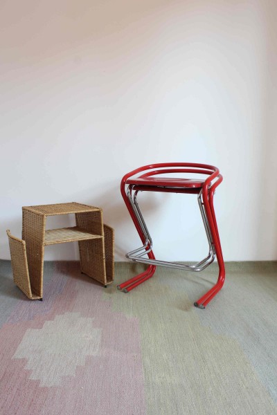 Coppia di sgabelli modello Zeta SG design Gastone Rinaldi, produzione Thema.
