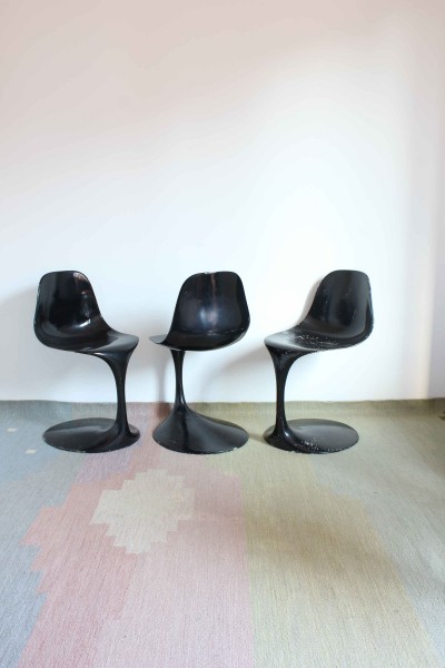 Tulip style chairs designed by Rudi Bonzanini for Tecnosalotto Mantova