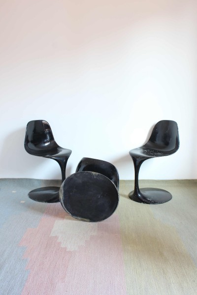 Tulip style chairs designed by Rudi Bonzanini for Tecnosalotto Mantova