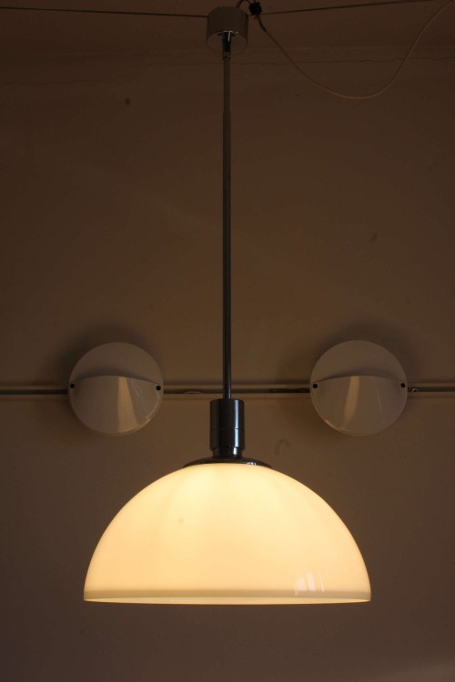 Ceiling lamp with telescopic arm...