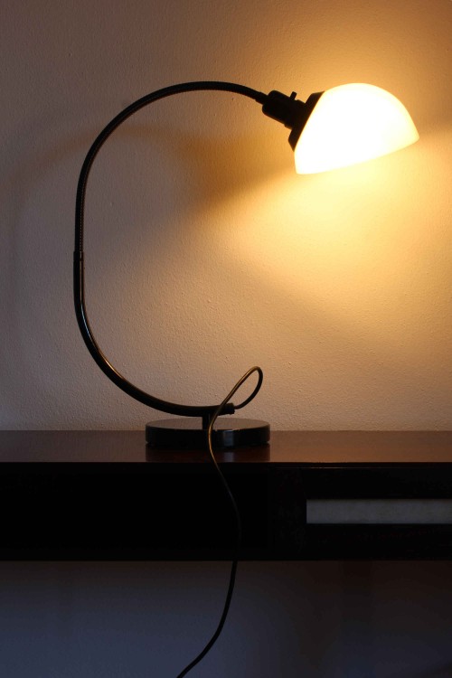 Table lamp model Tomos 1 design...