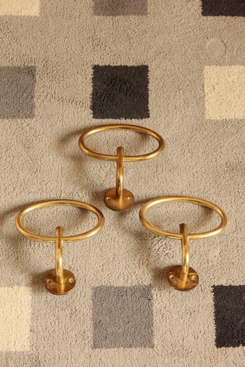 Set of 6 Clito coat hangers designed...