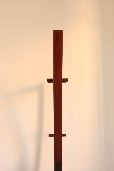 Wooden floor coat rack, 80s design Made in Italy