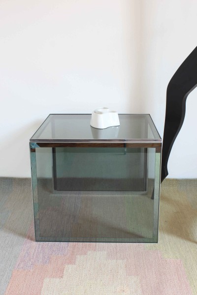 Small service table in metal and crystal with mirrored edges.