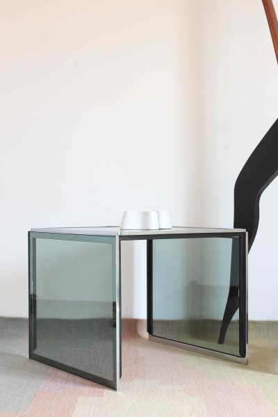Small service table in metal and crystal with mirrored edges.