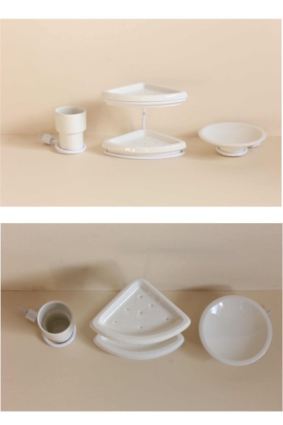 Bathroom accessories set designed by Sergio Mazza for Quattrifolio from the 70s