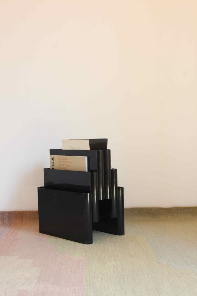 Portariviste modello 4675 design Giotto Stoppino per Kartell