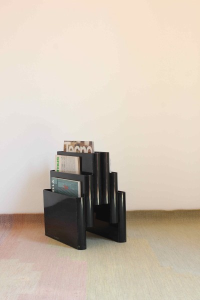 Portariviste modello 4675 design Giotto Stoppino per Kartell