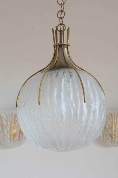 Lampada a sospensione produzione Luci Milano, design attribuibile a Robert Sonneman