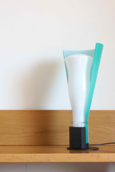 Lampada da tavolo Produzione Veluce