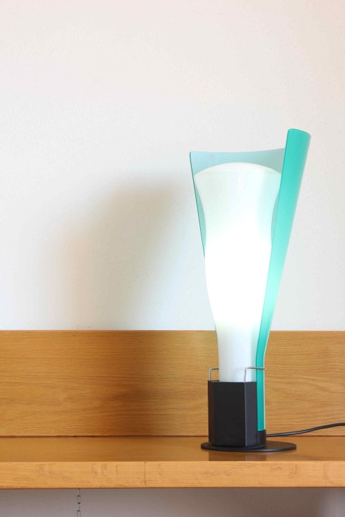 Lampada da tavolo Produzione Veluce