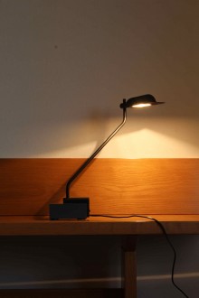 Logo table lamp designed by Barbaglia and Colombo for PAF... 2