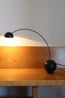 Gobbo black table lamp designed by Mario Zotta for Bilumen 2
