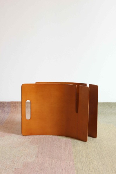 Portariviste in compensato curvato stile scandinavo