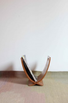 Scandinavian-style curved plywood magazine rack 2
