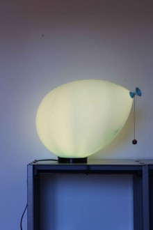 Lampada da tavolo o parete modello Ballon grande azzurro,...