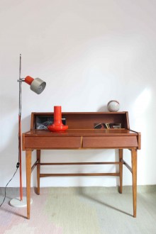 Piccolo scrittoio/scrivania anni '60 produzione italiana 2