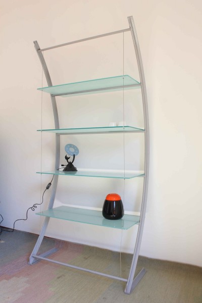 Libreria in metallo e cristallo temperato modello Marciana design Cazzaro Zecchin, produzione Glas Italia