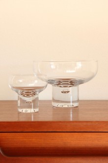 Set di 6 bicchieri e ciotola sullo stile Kosta Boda...