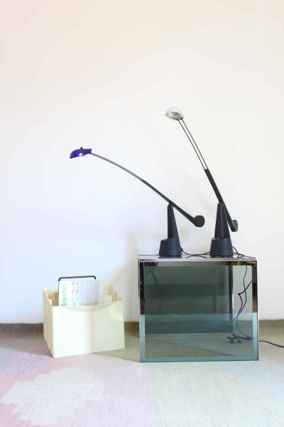 Lampada da tavolo bianca modello Bautta produzione Lamperti