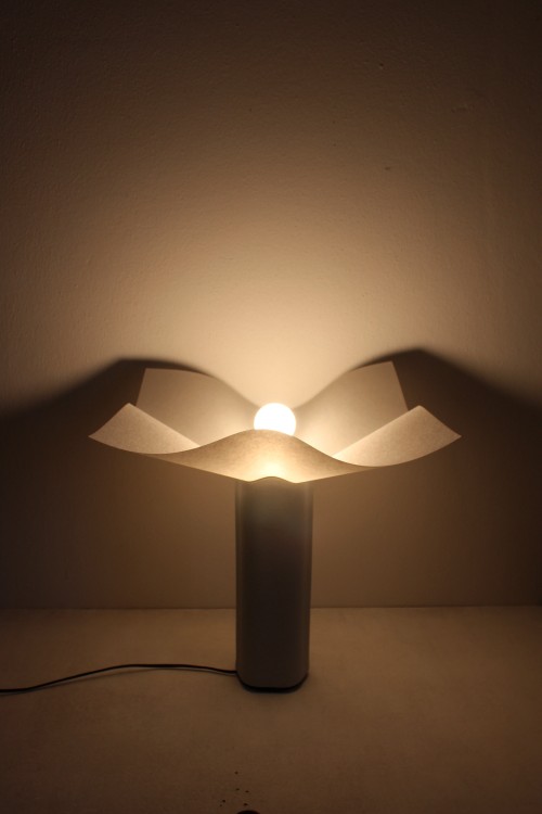 Area 40 table lamp by Mario Bellini...