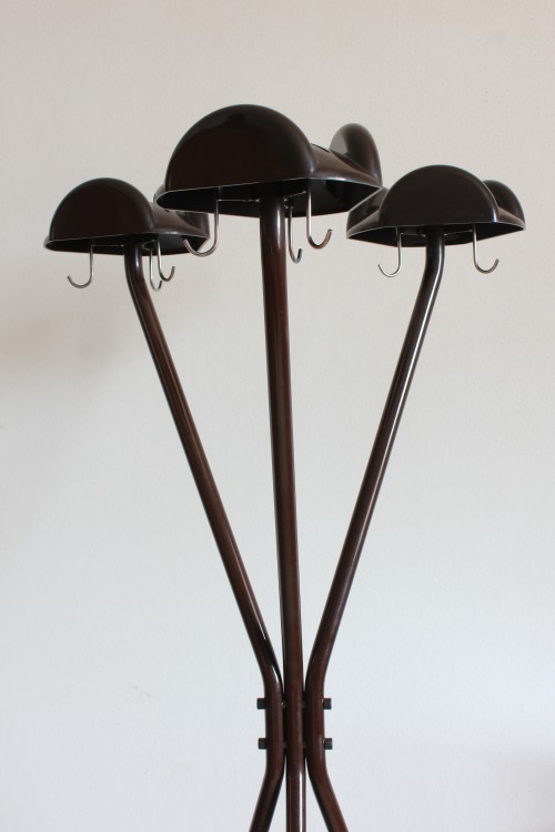Tricorno coat hanger designed by Enzo...