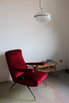 Poltrona reclinabile anni '50 in velluto rosso porpora,... 2