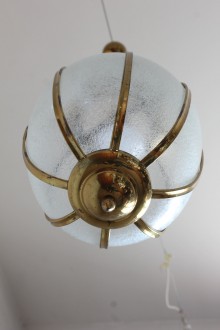 Lampadario in ottone e vetro acidato nello stile di... 2